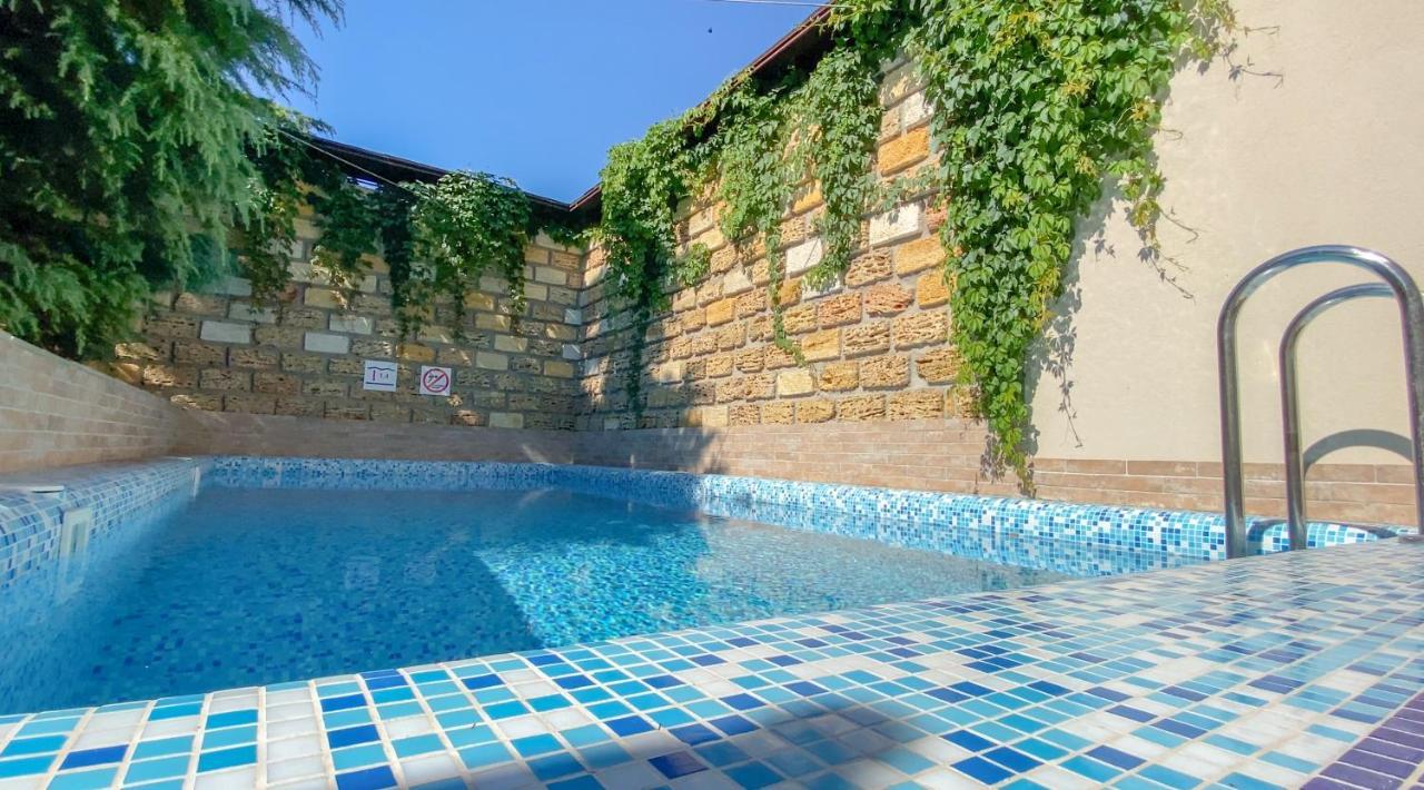 Arcadia Villa Apartments Odesa Swimming Pool photo